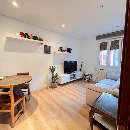 Cerca Del Centro, Bano Y Cocina Compartida * بلباو